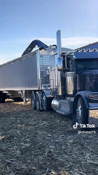 Peterbilt: The Classy Big Rig Experience