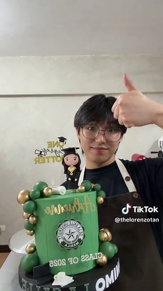 Graduation Cake Ideas from Lorenzo’s Cakes