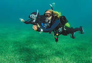 Navigation By the Numbers: How to Use a Compass - Dive Training Magazine | Scuba Diving Skills, Gear, Education