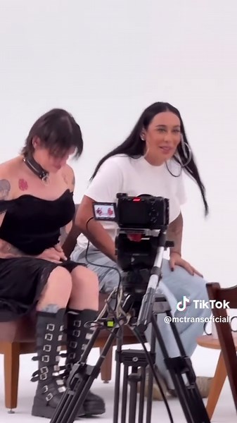 Debate: Mulheres Trans de Esquerda vs. Mulheres Trans de Direita no @spectrumcanal 😱🏳️‍⚧️ Vocês não fazem ideia do que rolou no debate de hoje… Foi uma mistura intensa de discussão, diálogo, vivências e política. Será que vocês estão realmente prontos para o que vem aí? 👀✨