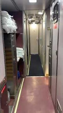 Amtrak Autro Train tour: roomette, bathroom and shower