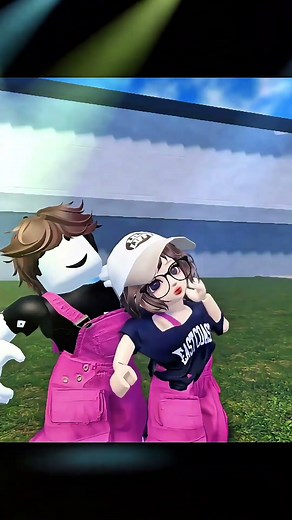 Dancing to Golden...! #roblox