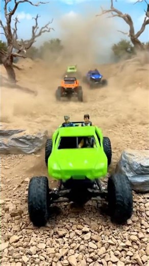 EPIC RC Truck Race & Jumps! 🤯 Off-Road Action!