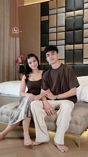 Interior Design | Furniture Customize on Instagram: "“Ternyata ngubah vibes kamar dan customize interior se-seru ini yaah! 🤭” Dari kamar vibes kamar single ladiesnya ka @real.hanummegaa … Tim AZterior bantu rebuild semua interior kamarnya jadi nuansa elegan and romance in the same time! 😆😍 And… here’s the result! ❤️ #hanummega #interiorjakarta #designinterior #desaininteriorminimalis #desainkamarminimalis"