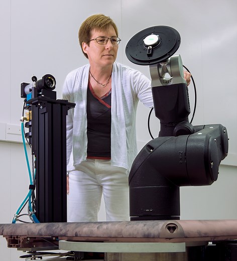 Measuring Up: Light reflection and transmission