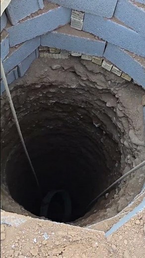 Manual Well Construction : A Complete Guide to Building for Water Disposal