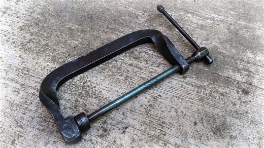 I forged a vintage clamp from scrapyard steel 🔥