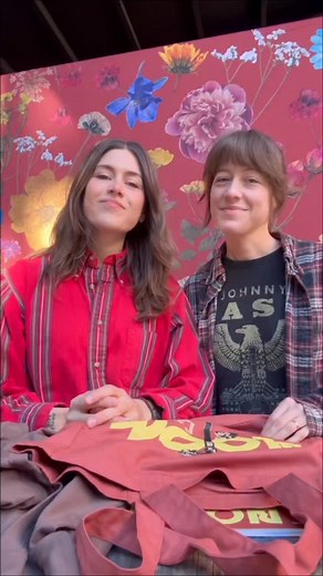 14K views · 2.2K reactions | Who doesn’t love a rectangulated bottom? 樂樂 The official Bloom “autumnal” colored short sleeve and “chocolate” colored long sleeve are exclusively available at a Bloom Tour stop near you! If you want to get ahead on your holiday shopping, go ahead and grab your Bloom “zine” (book), rectangulated bottom tote, and picture disc on the online store! | Larkin Poe | Facebook