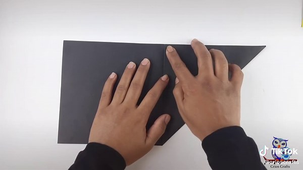 Origami Batman Mask - #origami #origamitutorial #origamitiktok #batman #origamitiktok #papercraft #papercrafts #papercrafting #papercraftartist