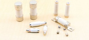 How to Clean a Fuse Holder | DoItYourself.com