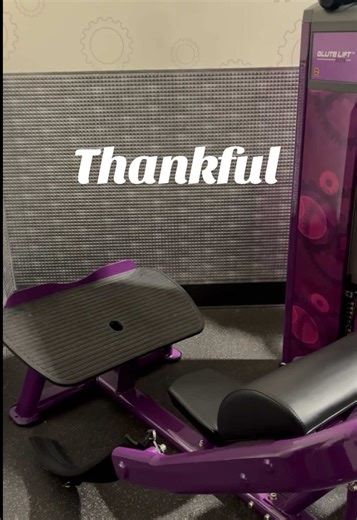 Can we all take a moment for the placement of the glute bridge machine at my Planet Fitness?! #lifting #planetfitness #glutes #gluteworkout