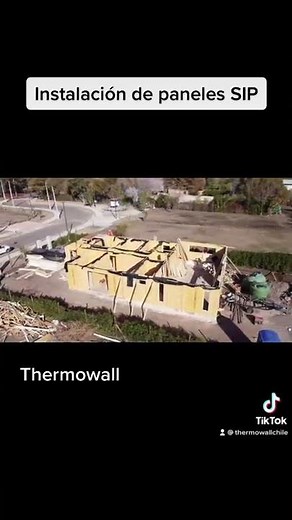 Instalación paneles SIP casa mediterránea