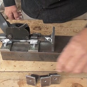 Screw less bench vice | Kitchen Craft & DIY