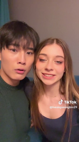 I taught her Korean 🇰🇷 | maya