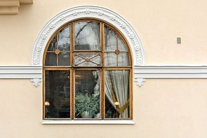 How to Hang Curtains on an Arched Window: 6 Different Ways
