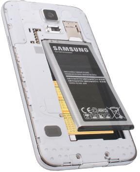 Top 4 Solutions to Fix Samsung Blue Screen Issue [Samsung S22 Supported]