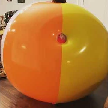 Huge pvc inflatable beach ball suit
