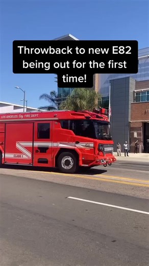 #throwback to #lafd new E82! Still new tech to fix and some getting used to, but I’m excited to go back and catch them! I spoke with the designers and they’re aiming to have a 24v Federal Q at some point, along with air horns! If anyone has any questions, ask away! #fireengine #electric #electricfireengine #fireengine #fireapparatus #rosenbauer #rtx #rosenbauerrtx #engine #fire #firefighter #firedepartment #losangeles #station82 #e82 #lafd #fyp