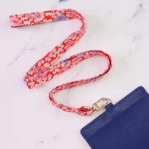 How to Make a Lanyard (FREE Sewing Pattern) TREASURIE