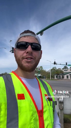 How Traffic Light Cameras Work: A Unique Perspective