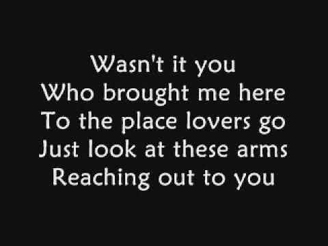 Heart - Stranded (Lyrics)