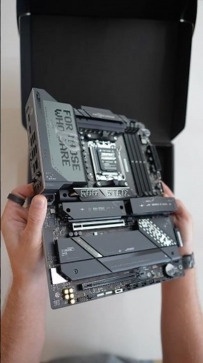 Unboxing the ASUS ROG Strix X870E-E Gaming WiFi Motherboard!