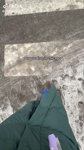 Experiencing Chicago Winters: Snow and Puddles