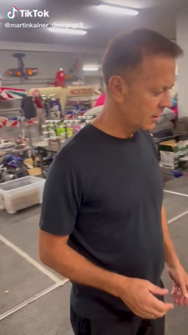 Discovering the Beauty of Unidentified Flying Objects