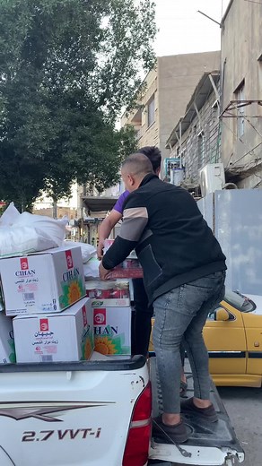 Loading and Unloading Goods: A Step-by-Step Guide