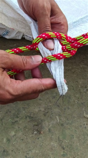 The Best-Ever Tarp Corner Knot — Simple but Effective