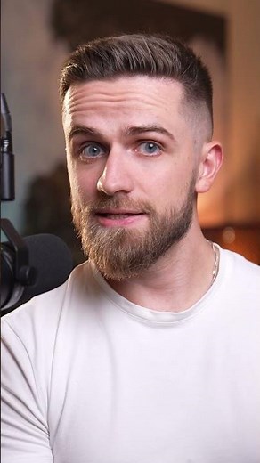 Track Text & Stickers with AI in Vertical Videos #movavi #shorts