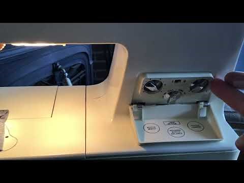 The First Electronic Sewing Machine! Vintage Singer Touch-tronic 2000