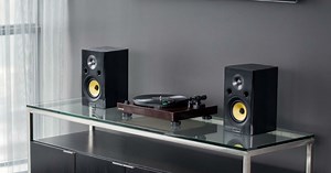 Fluance turns to Kickstarter to launch two gorgeous turntables