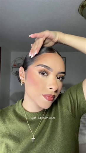 Products used 👇🏼 • @Paula’s Choice Pro-Collagen Peptide Plumping Gloss Balm Lip Treatment • Paula’s Choice C15 Super Booster • @CeraVe Facial Moisturizing Lotion AM SPF50 • @elfcosmetics Brow Lift • @NYX Professional Makeup Lift & Snatch Brow Tint Pen • @Maybelline NY Super Stay Up to 30HR Wear Lumi-Matte Liquid Foundation • @L.A. Girl Cosmetics Pro Conceal HD Concealer • @Too Faced Born This Way Concealer • L.A. Girl Cosmetics Cream Blush • @DanessaMyricksBeauty Yummy Skin Liquid Blurring Bal