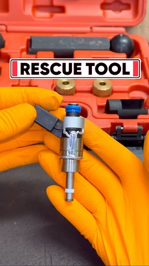 GOLDEN HANDS MECHANIC 😉 on Instagram: "Injector Seal Kit Replacement 2.0 FSI — Full Guide. • In this video, we show the complete process of replacing the sealing kit on the gasoline injectors of a 2.0 FSI engine (Škoda Octavia, 2006). The work is carried out step by step: we remove the intake manifold together with the fuel rail, carefully dismantle the injectors from the cylinder head to prevent dirt and debris from entering, and perform a full cleaning of the intake tract and valves. • Specia