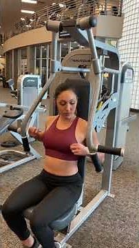 Vertical chest press/Flat bench press