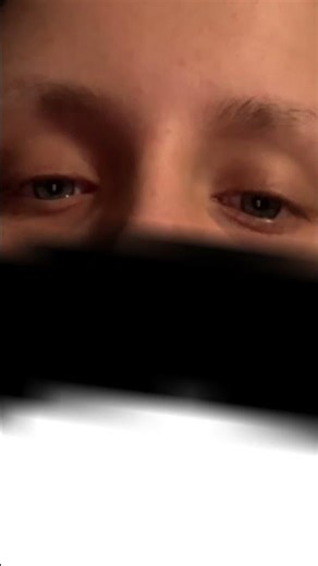 Anyone else hate the winky face in the sound thing lmao