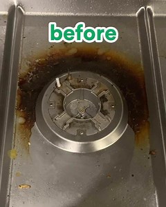 156K views · 1.1K reactions | How satisfying is a good stove top clean! Here’s our top tips to get your grease station gleaming... ✨ Spray Universal Cleaner on heavily built up areas, wait for 2-3 minutes, then wipe down with your cloth ✨ Spray and wipe down other areas, don’t forget doors and handles! ✨ Whip out your Diamond Sponge for tougher jobs. Soak sponge with Universal Cleaner and spot test first | Koh | Facebook