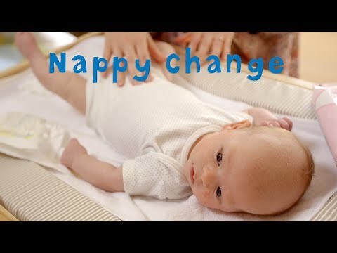 How to Successfully Change a Nappy - JOHNSON'S Baby