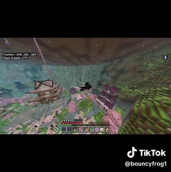 Minecraft Bouncy Frog Build: Complete Your Project