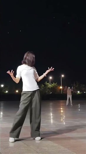 Perfect Dance Moves, Square Dance Charm!