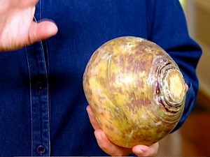 Mashed Turnips with Crispy Shallots