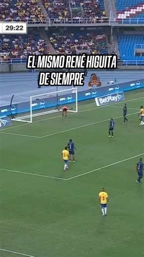 ESPN Colombia on Instagram: "¡EL ESCORPIÓN DE RENÉ! 🦂🔥 Higuita y su jugada más emblemática en el partido entre los Amigos del Capi y Selección Dorada. ▶️ Mira "Capitanes Legendarios" en el Plan Premium de #DisneyPlus."