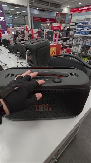 LATEST speakers from JBL! ON THE GO 2 VS BOOMBOX 4 Startup sound and Lightshow