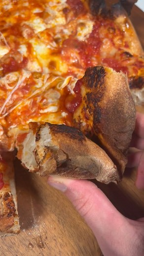 36M views · 35K reactions | This is no ordinary slice of pizza. It’s a key… a key to my apartment and I have to change the locks, they’re a mess識粒 Baked on a baking steel pro preheated to 550F for 8min. Site is linked in my profile and my discount code “PIZZOFART” gets 10% off❤️‍ Try my easy same day dough recipe, it’s pinned as my top post! Tag me in your pizza pics to be featured in my stories | pizzofart | Facebook