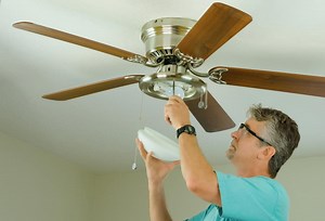 How To Remove A Ceiling Fan (Quickly & Easily!)