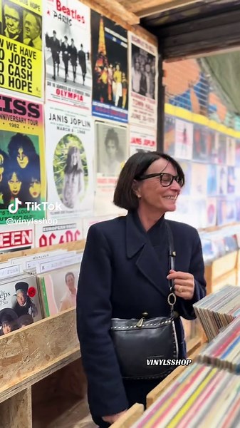 Discover Vinyl Records at VINYLSSHOP Saint-Ouen