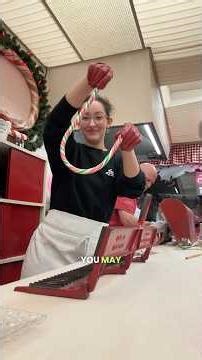 Kardashian Candy Cane Order?! 🎄✨🍭