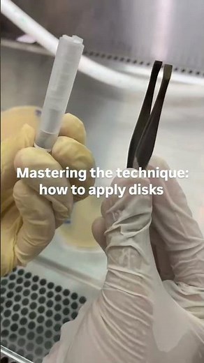 Antibiotic susceptibility testing (AST) Streaking method using swab technique. #Microbiology