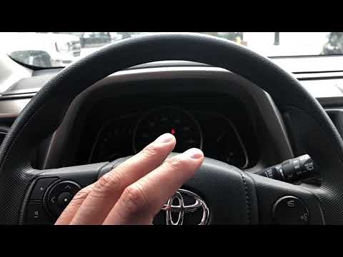 Toyota RAV4 – Traction control button